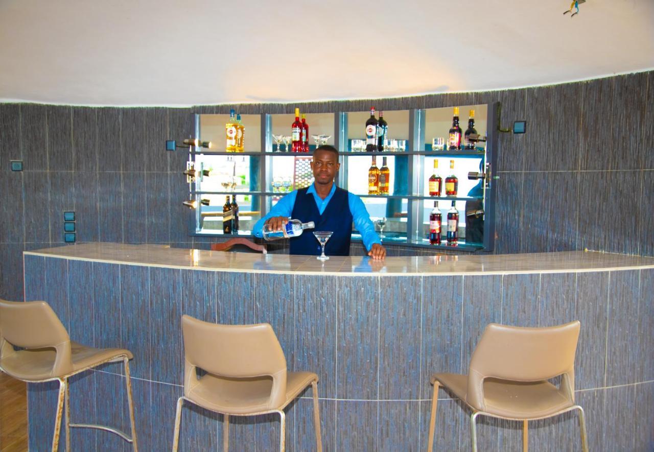 Hotel La Casa Cielo Cotonou Exterior photo