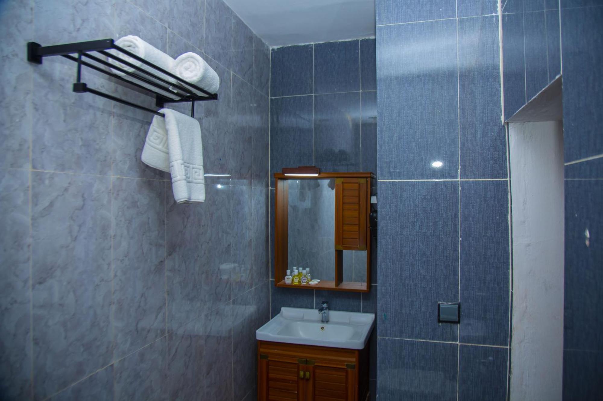 Hotel La Casa Cielo Cotonou Exterior photo